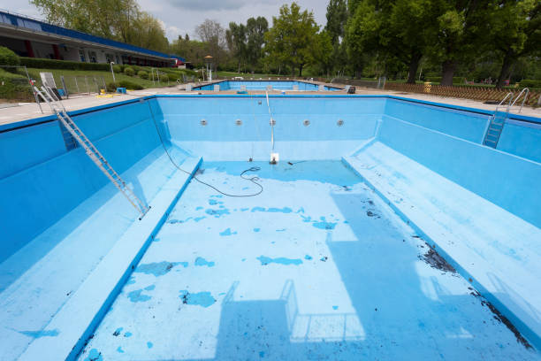 Best Water damage contractors near me  in Roberts, WI